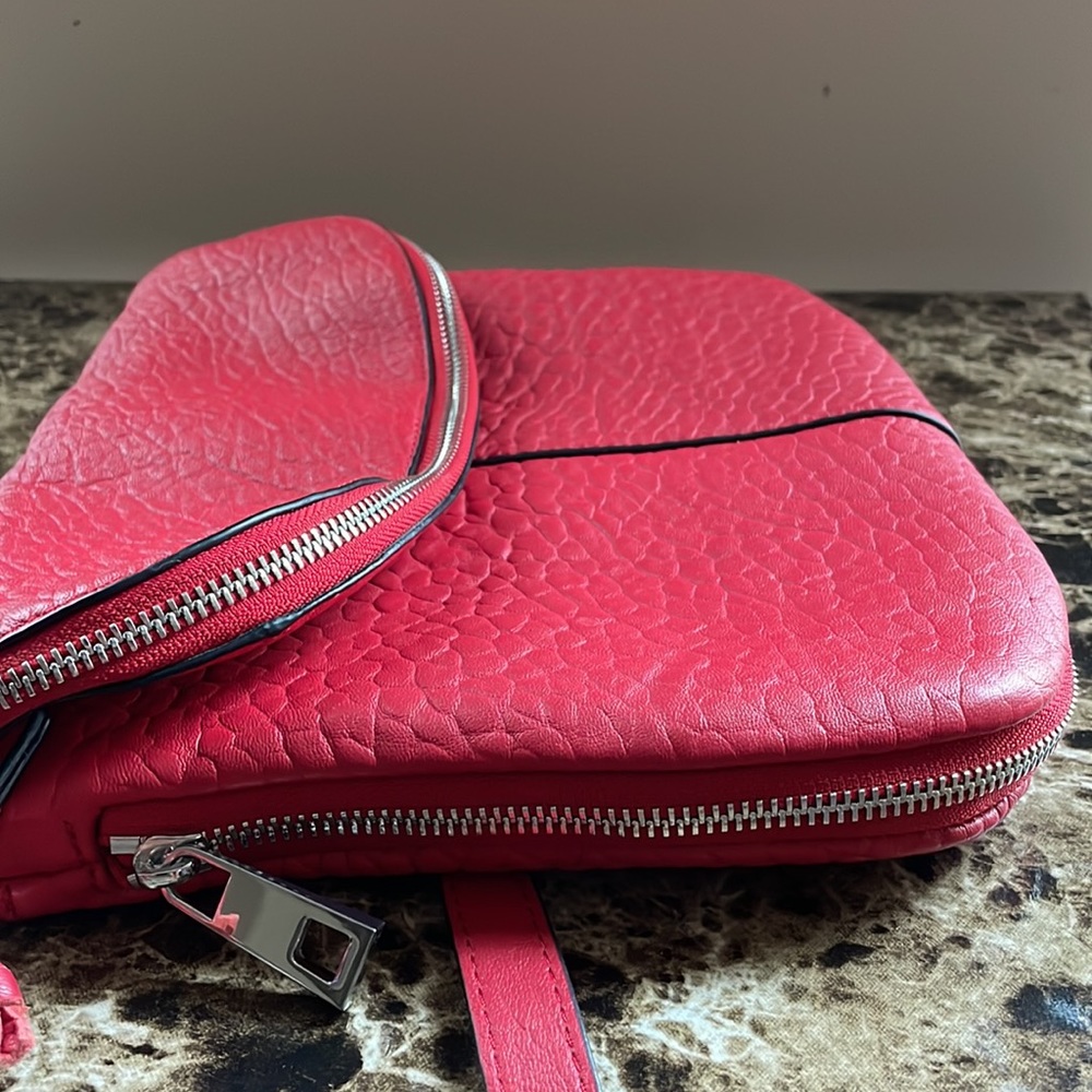Vince Camuto crossbody bag - Picture 9 of 10